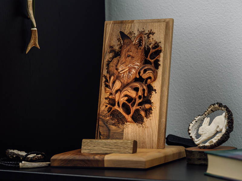 Solid wood desk lamp - fox carving