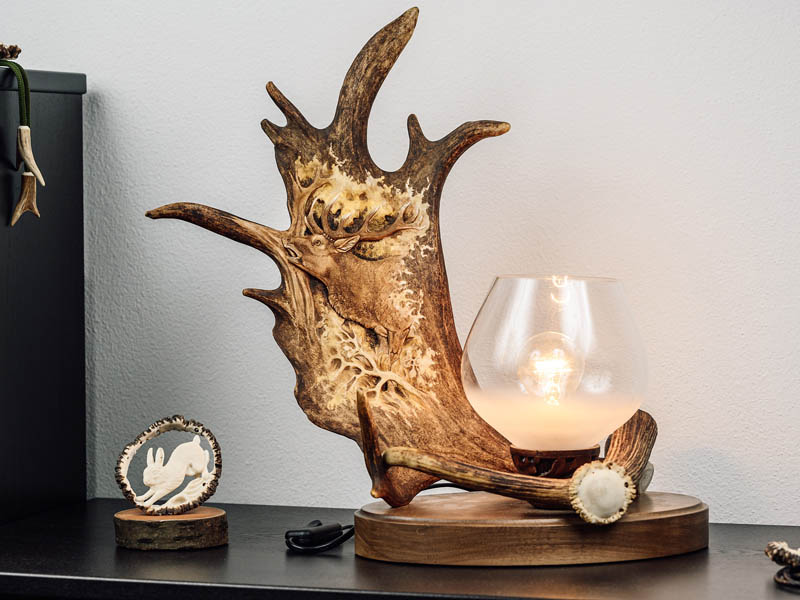 Nočná lampa- rezba Jeleň